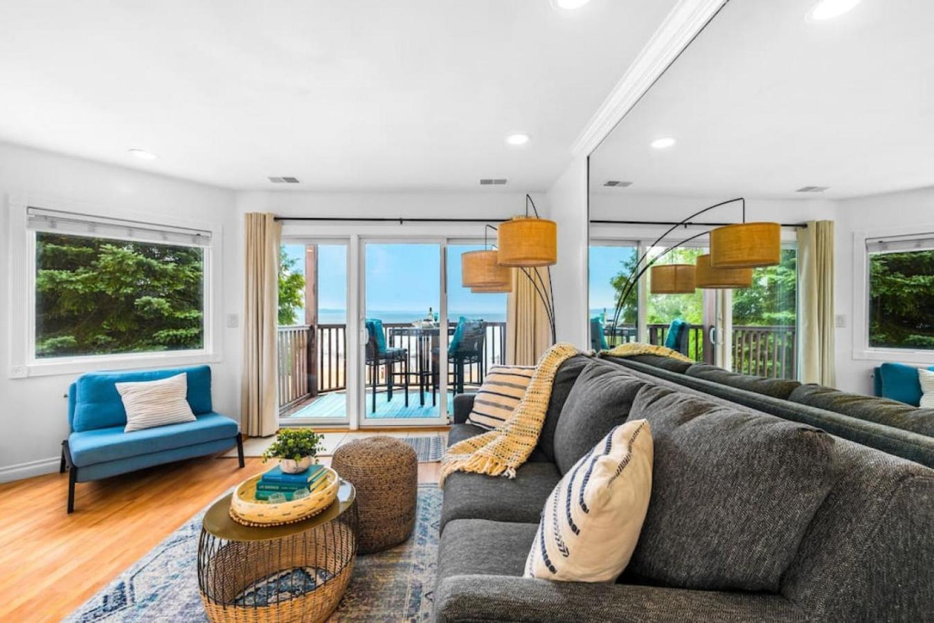 New Listing Beach Bliss 211! Stunning Bay View مدينة ترافيرز المظهر الخارجي الصورة